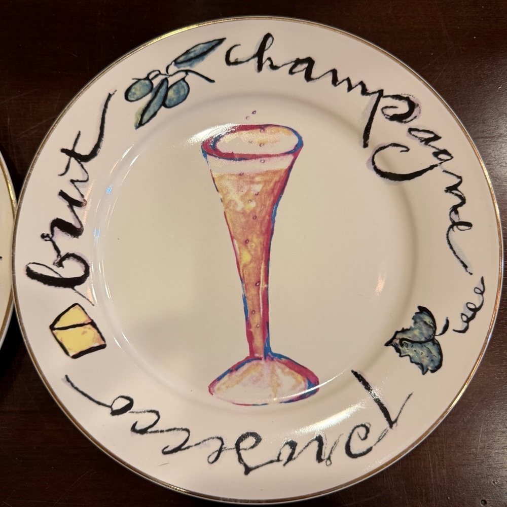 Rosanna Wine-Themed 8” Plates with Gold Trim set of 4 - Picture 3 of 7